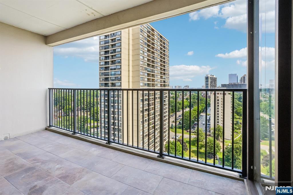 5 Horizon Road, Unit 1708 Fort Lee, NJ 07024 - Photo 31 of 50 Gallery Image 31