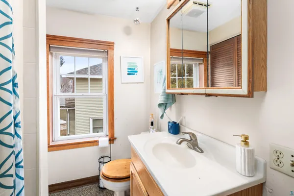 $329,900 | 21 Don Avon Street, Duluth, MN 55803