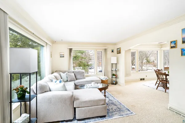 $329,900 | 21 Don Avon Street, Duluth, MN 55803