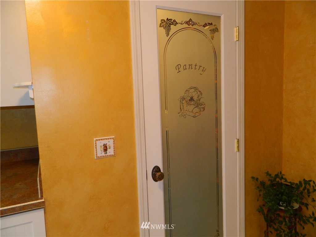 11010 Banner Road Southeast Olalla, WA 98359 - Photo 17 of 25 Gallery Image 17