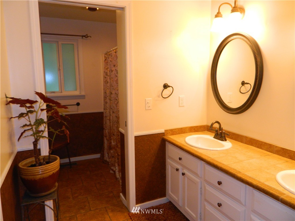11010 Banner Road Southeast Olalla, WA 98359 - Photo 22 of 25 Gallery Image 22