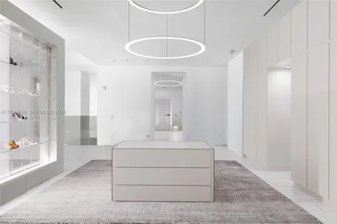 $7,500,000 | 700 Northeast 26th Terrace, Unit PH02, Miami, FL 33137