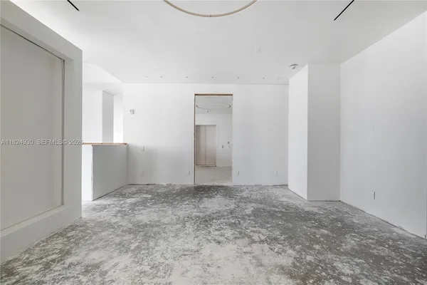 $7,500,000 | 700 Northeast 26th Terrace, Unit PH02, Miami, FL 33137