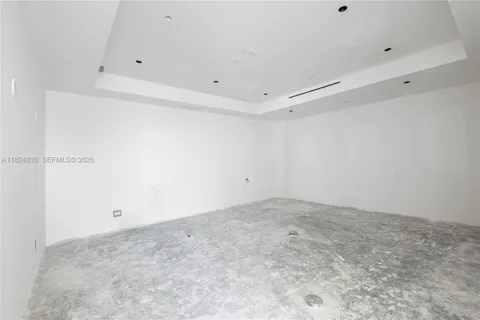 $7,500,000 | 700 Northeast 26th Terrace, Unit PH02, Miami, FL 33137