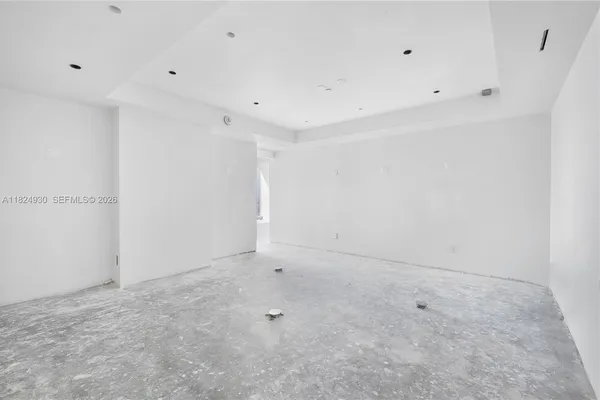 $7,500,000 | 700 Northeast 26th Terrace, Unit PH02, Miami, FL 33137