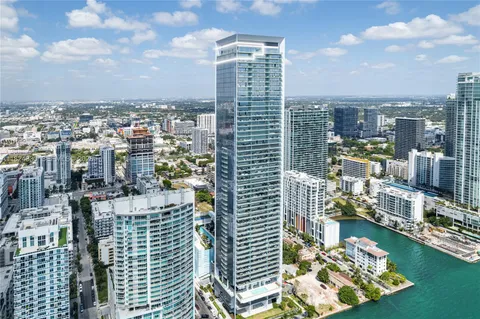 $7,500,000 | 700 Northeast 26th Terrace, Unit PH02, Miami, FL 33137