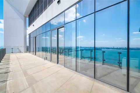 $7,500,000 | 700 Northeast 26th Terrace, Unit PH02, Miami, FL 33137