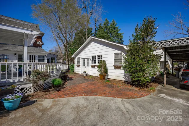 $445,000 | 211 West Liberty Street, Winnsboro, SC 29180