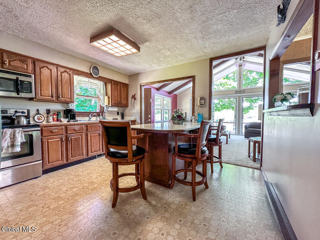 47 Hanneford Road Queensbury, NY 12804 - Photo 11 of 43 IMG_7933