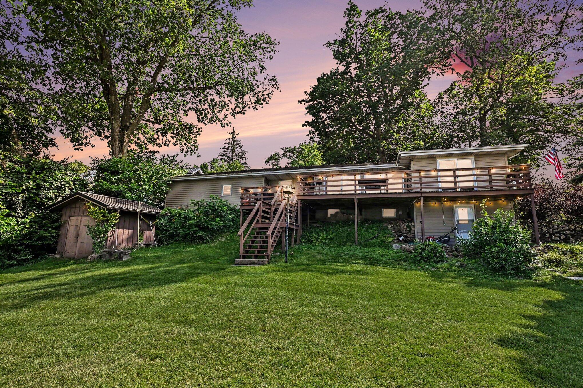669 Waverly Road La Porte, IN 46350 - Photo 1 of 40 2038x1359