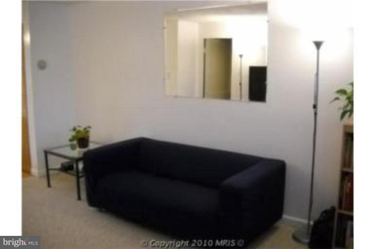 3638 Clarenell Road Baltimore, MD 21229 - Photo 8 of 29 Living Room
