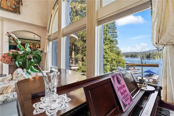 $5,750,000 | 27409 North Bay Road, Lake Arrowhead, CA 92352