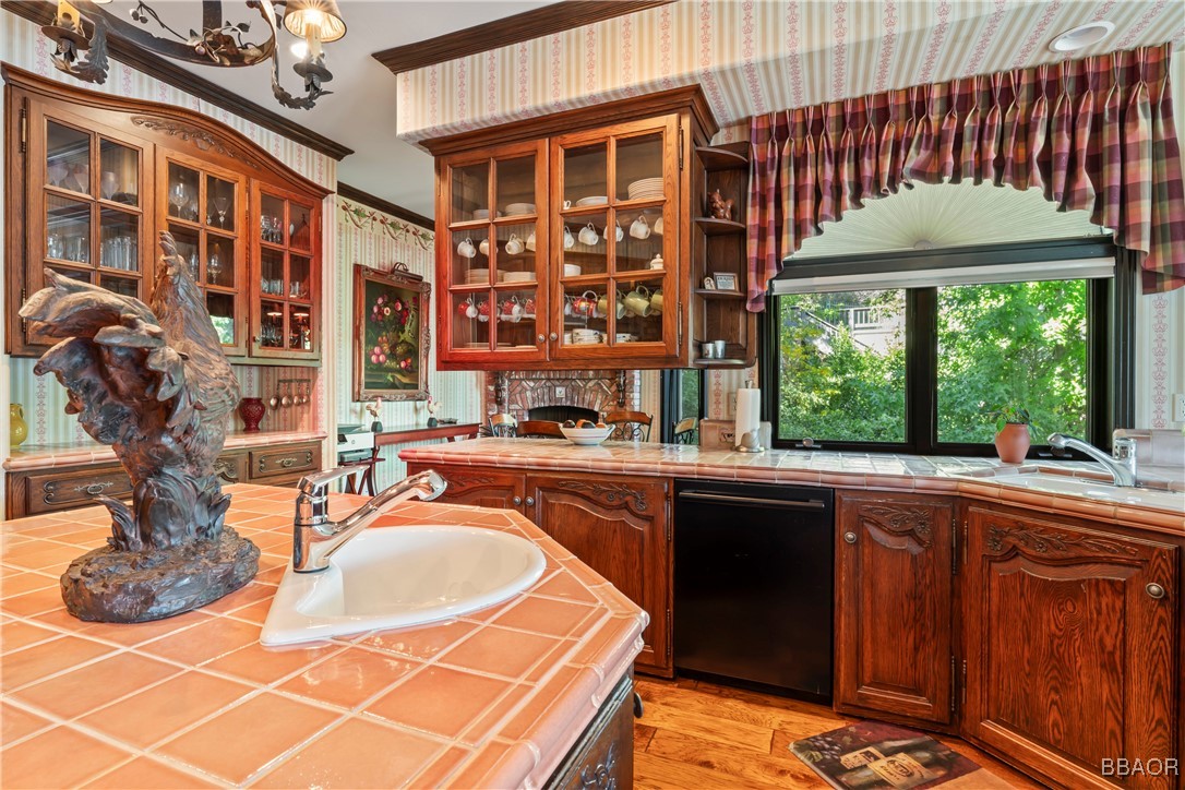 27409 North Bay Road Lake Arrowhead, CA 92352 - Photo 19 of 41
