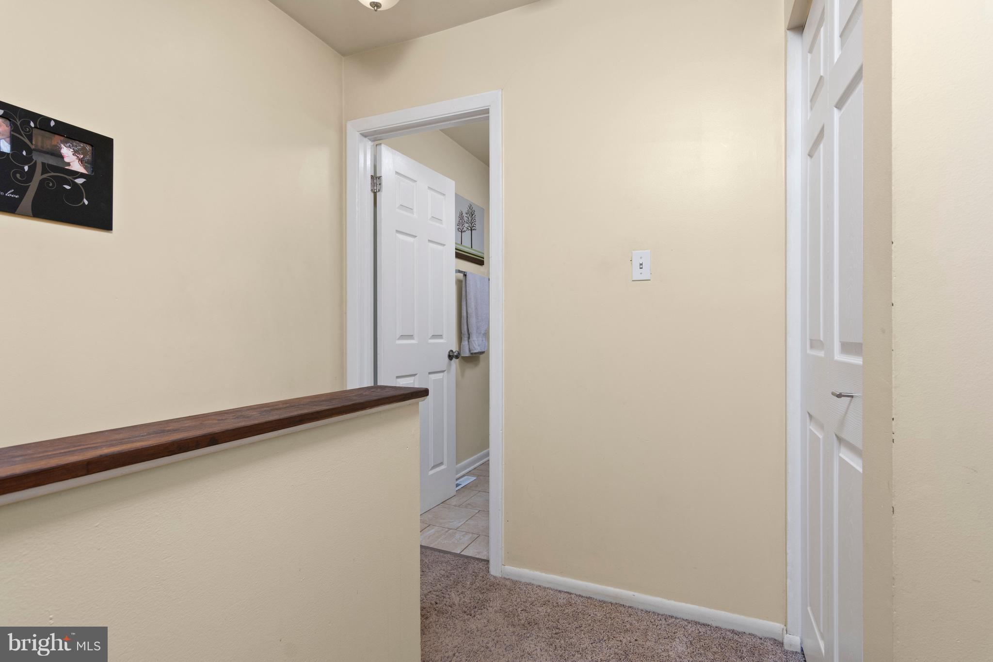 359 River Road Arnold, MD 21012 - Photo 14 of 29 Upstairs Hall