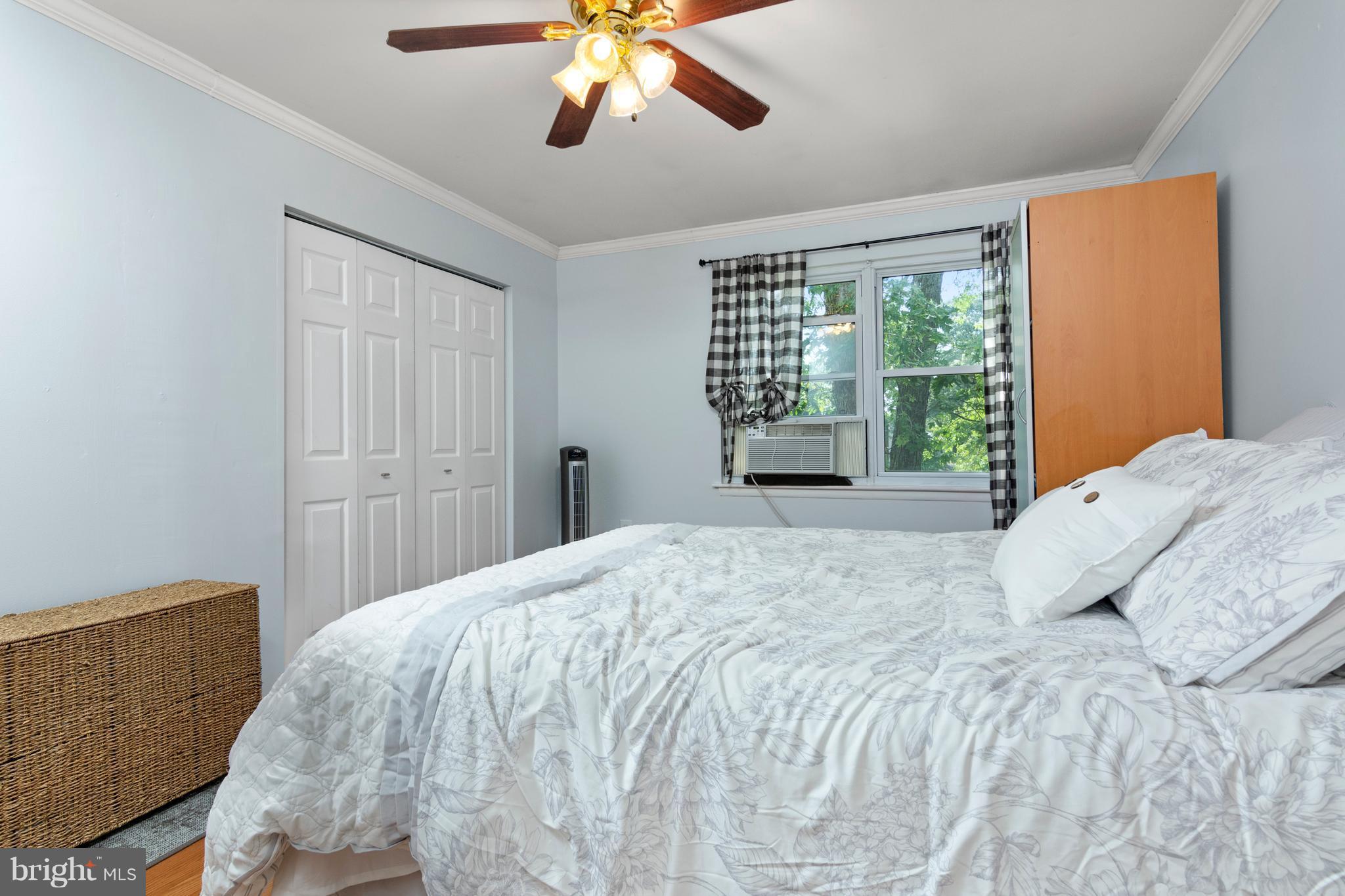 359 River Road Arnold, MD 21012 - Photo 18 of 29 Owner's Bedroom