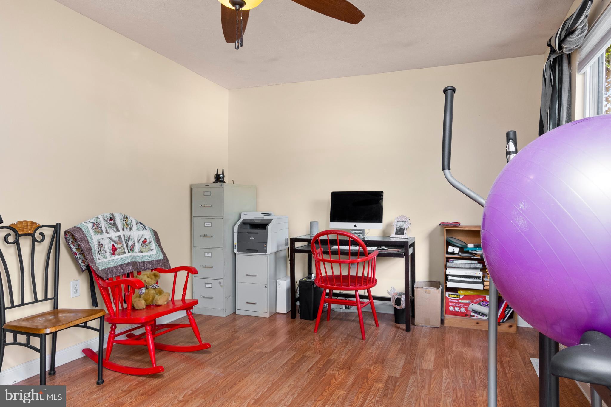 359 River Road Arnold, MD 21012 - Photo 22 of 29 Second Bedroom