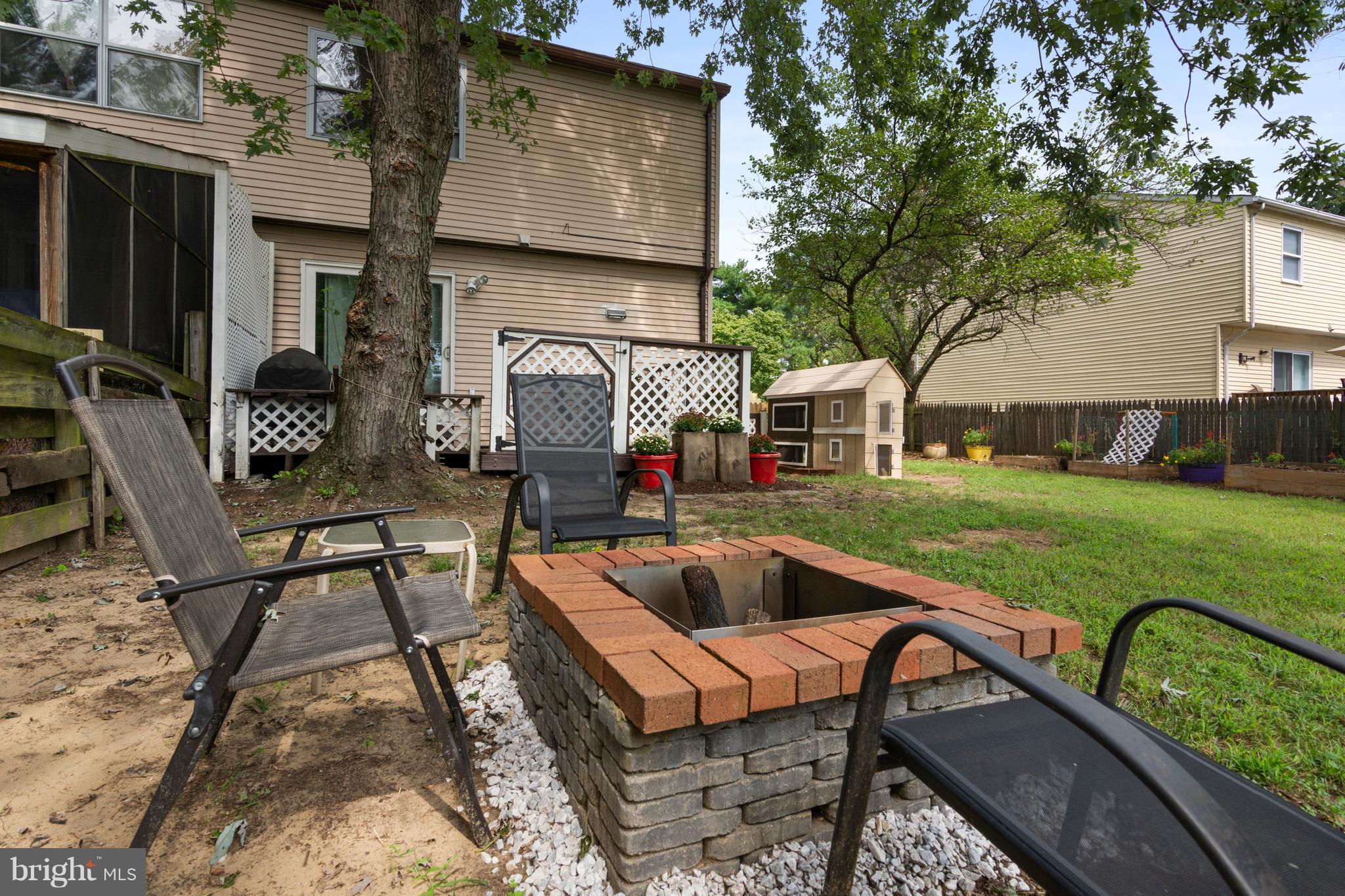 359 River Road Arnold, MD 21012 - Photo 27 of 29 Exterior (Rear) - Fire Pit