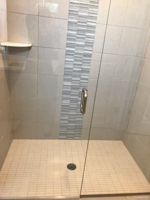 4056 Brookside Road Clarkston, MI 48346 - Photo 5 of 10