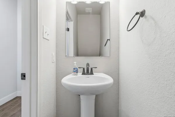 $1,450 | 6314 Melanzane Avenue, Unit 1, San Antonio, TX 78233