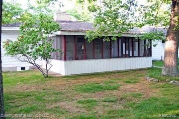 8579 Crescent Beach Road Pigeon, MI 48755 - Photo 9 of 23 8579CrescentBeachSunporch