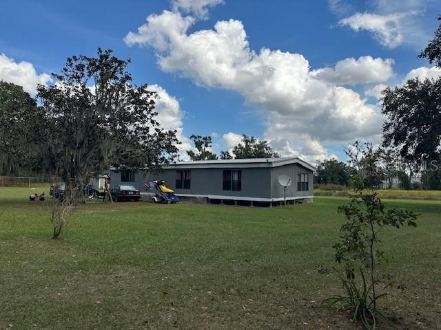 10102 Loetscher Lane Lithia, FL 33547 - Photo 6 of 6 a view of a garden