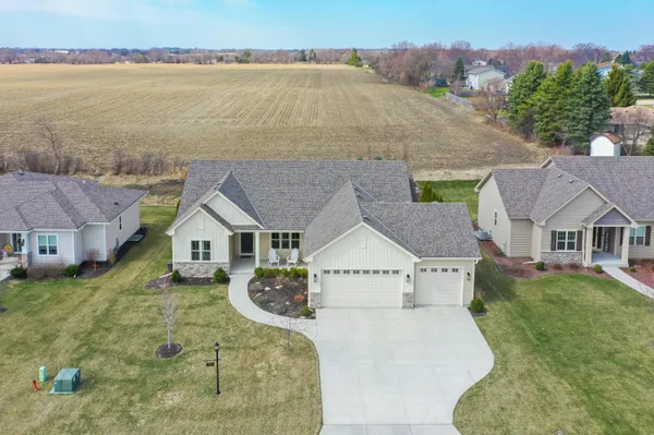 $698,000 | 2008 Norfolk Court, Union Grove, WI 53182