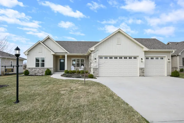$698,000 | 2008 Norfolk Court, Union Grove, WI 53182