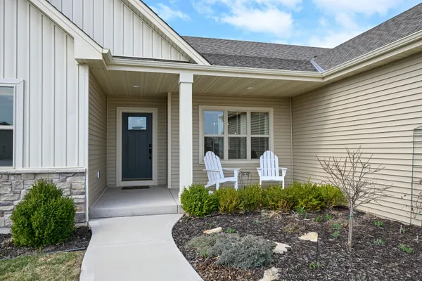 $698,000 | 2008 Norfolk Court, Union Grove, WI 53182