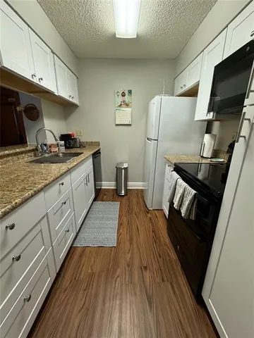 $169,000 | 832 South Clearview Parkway, Unit 313, New Orleans, LA 70123