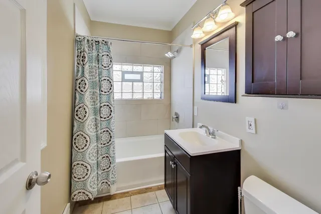 $430,000 | 7441 Lyons Street, Morton Grove, IL 60053