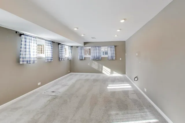 $430,000 | 7441 Lyons Street, Morton Grove, IL 60053