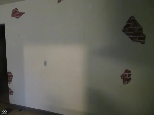 $89,000 | 218 East Garfield Street, Alexandria, IN 46001