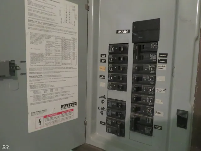 $89,000 | 218 East Garfield Street, Alexandria, IN 46001