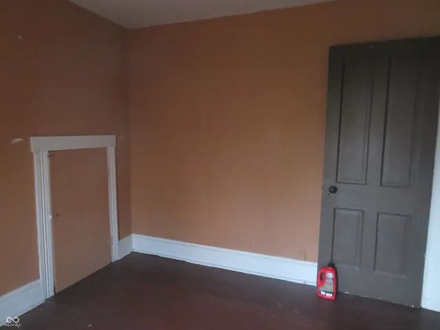 $89,000 | 218 East Garfield Street, Alexandria, IN 46001