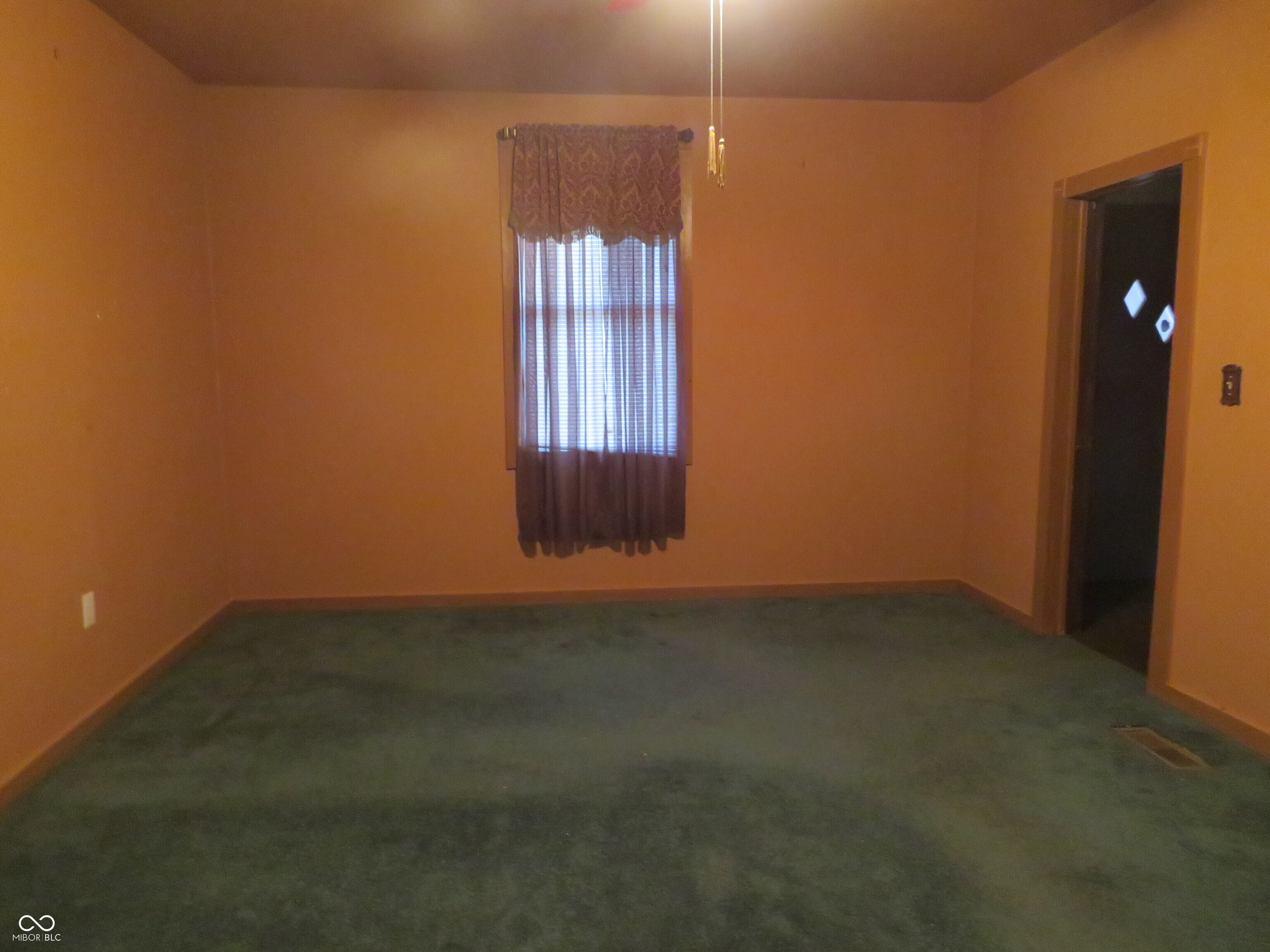 218 East Garfield Street Alexandria, IN 46001 - Photo 5 of 35