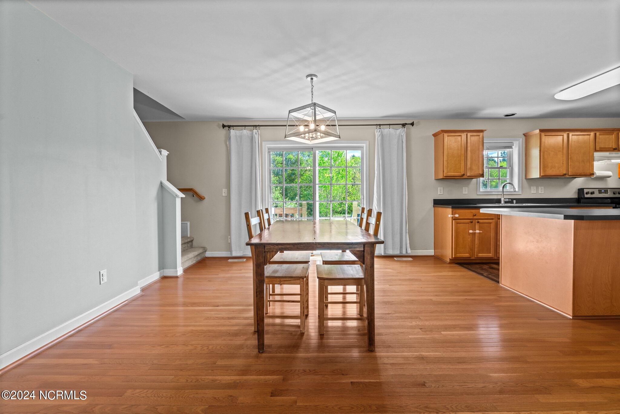 1475 L Cooper Road Cameron, NC 28326 - Photo 6 of 32 Dining Area