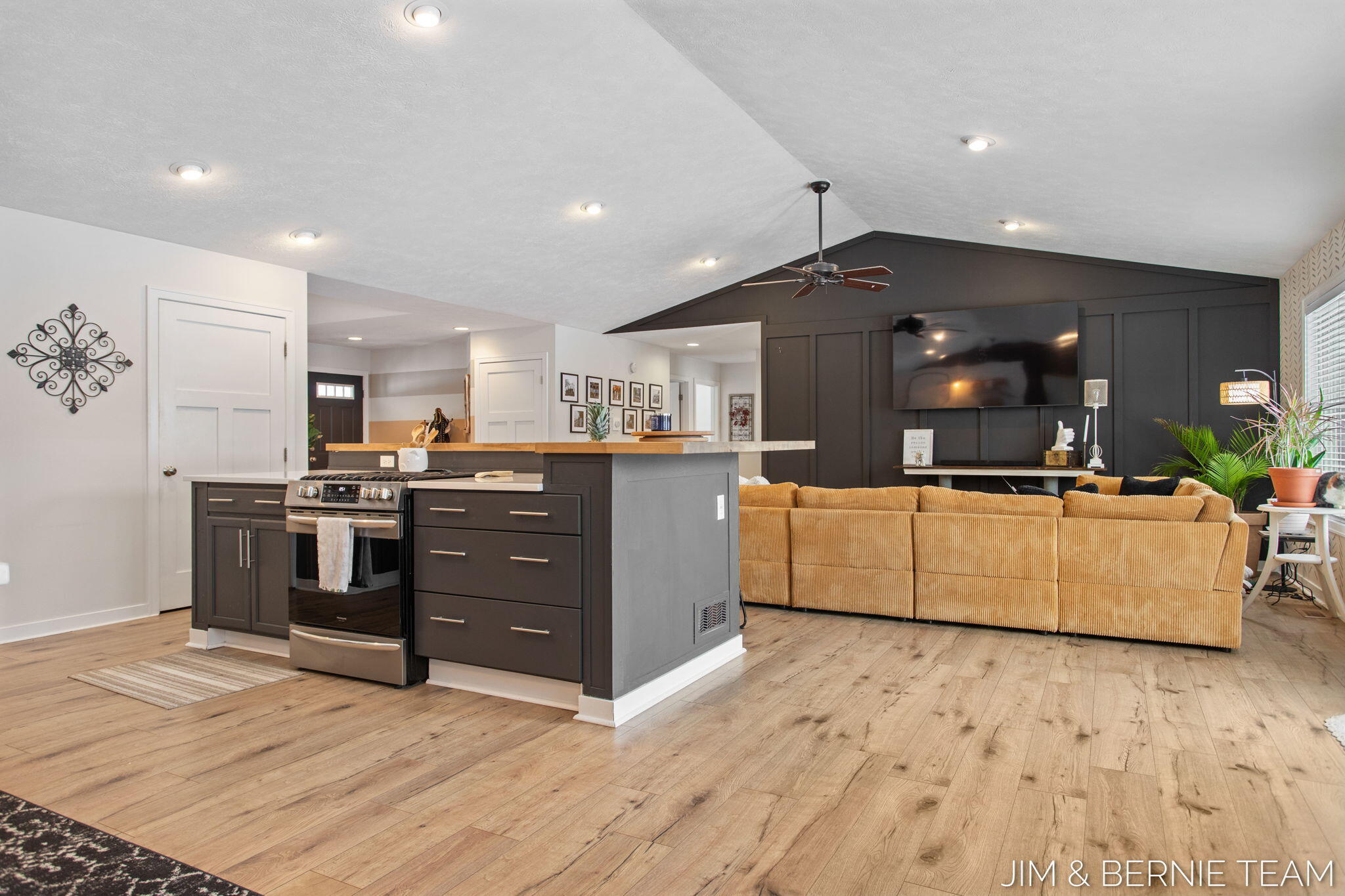 6005 River Ridge Drive Hamilton, MI 49419 - Photo 10 of 105 10