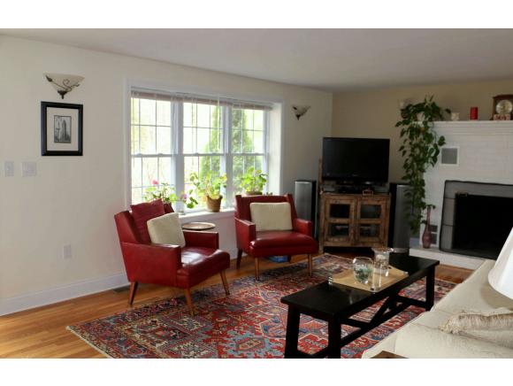 35 Pleasant Street, Unit 35 Newfields, NH 03856 - Photo 3 of 23