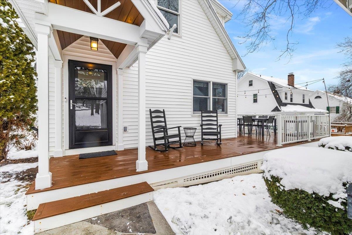 356 Elm Street Bennington, VT 05201 - Photo 4 of 34