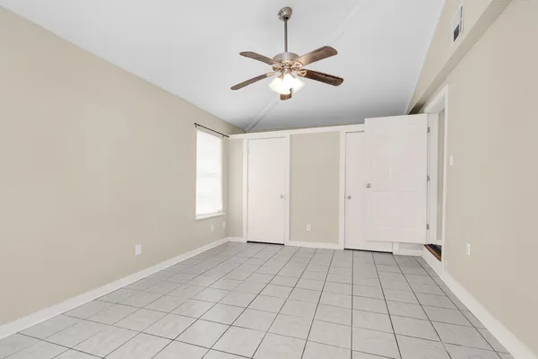 $1,500 | 13563 Farm-To-Market 2432, Willis, TX 77378