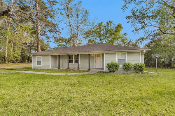 $1,500 | 13563 Farm-To-Market 2432, Willis, TX 77378