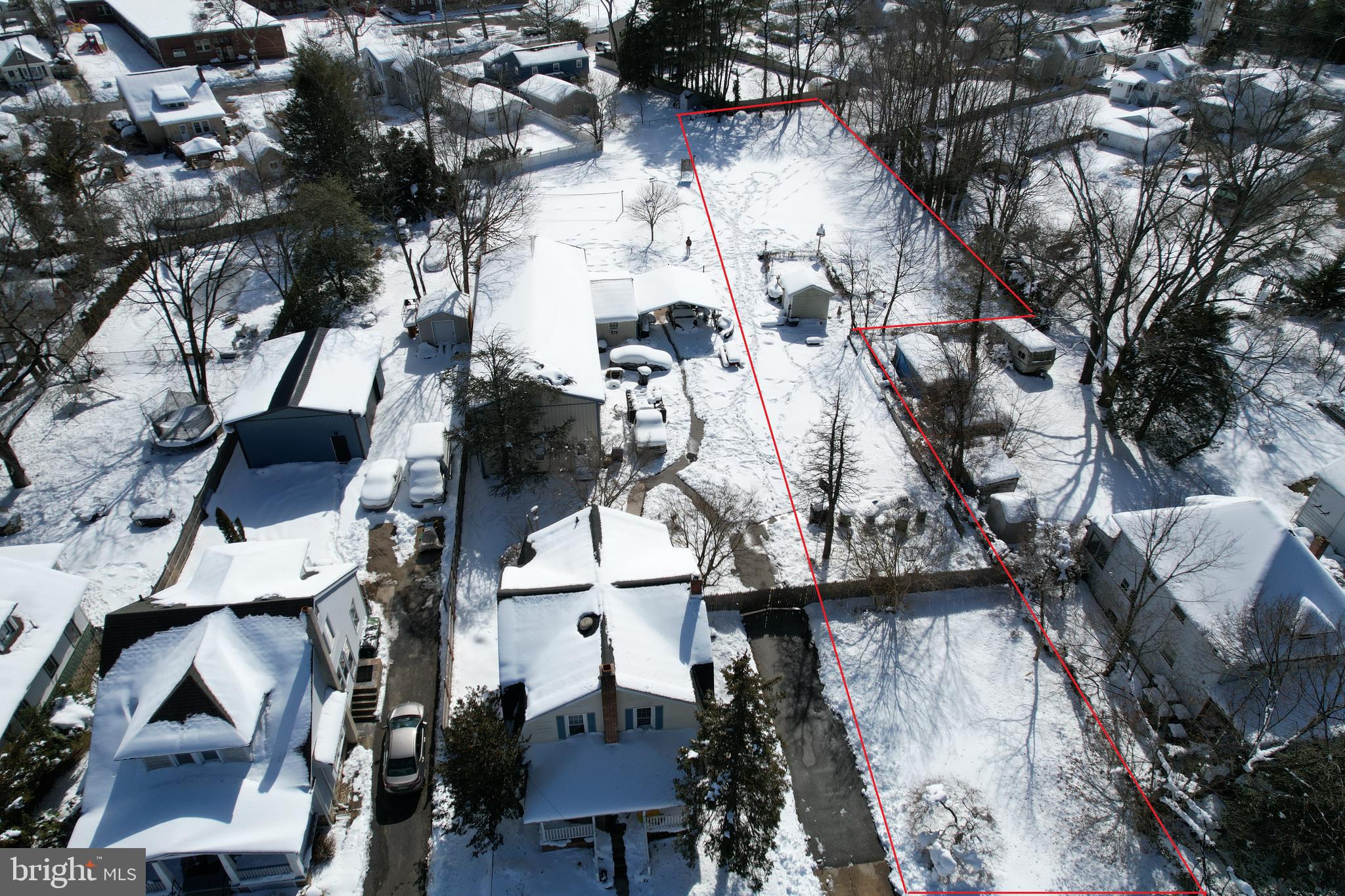 315 Lake Avenue Pitman, NJ 08071 - Photo 4 of 6 an aerial view of residential houses with outdoor space