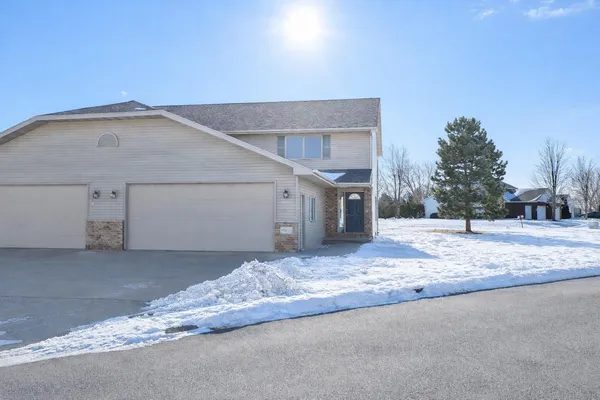 $324,900 | W3127 Glenbrooke Court, Appleton, WI 54915