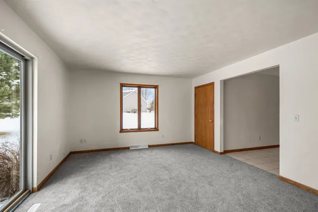 $324,900 | W3127 Glenbrooke Court, Appleton, WI 54915