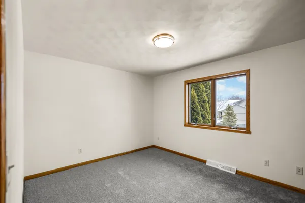 $324,900 | W3127 Glenbrooke Court, Appleton, WI 54915