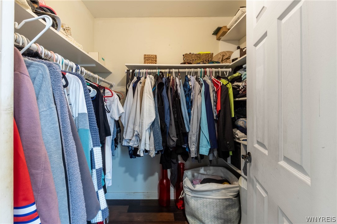6795 Nash Road Wheatfield, NY 14120 - Photo 15 of 37 Primary Closet