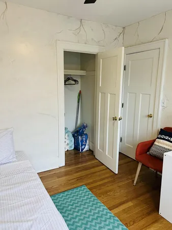 $2,500 | 8016 3rd Avenue, Unit 23, Detroit, MI 48202