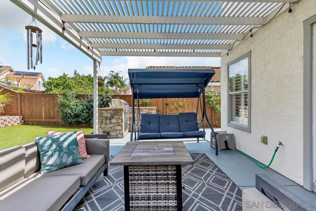 224 Parkside Place Santee, CA 92071 - Photo 39 of 50 a living room with furniture and a large window