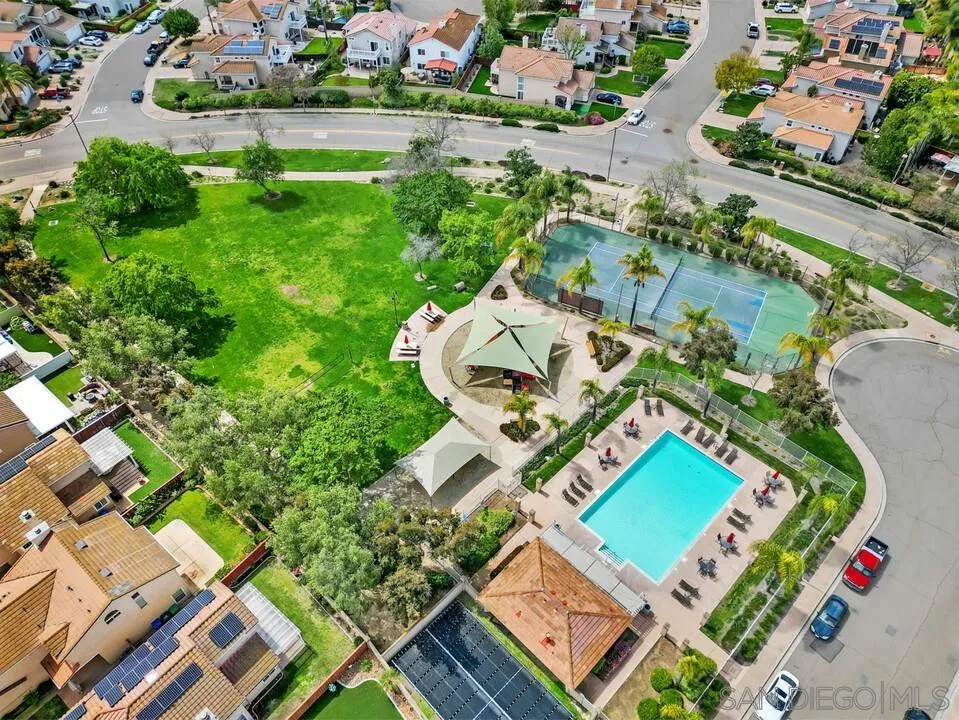 224 Parkside Place Santee, CA 92071 - Photo 49 of 50 an aerial view of a house with a garden