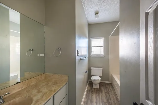 $1,550 | 5305 Indio Drive, Unit B, Austin, TX 78745